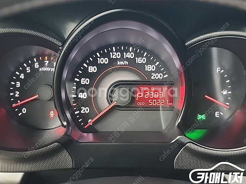 중고 더 뉴 레이 디럭스 2019 년식 흰색 저신용 중고차--6